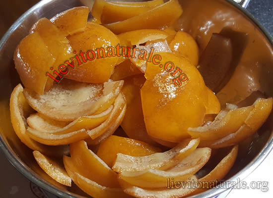 preparazione canditi di arancia