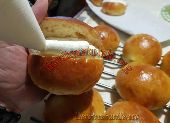 farcitura maritozzo con panna