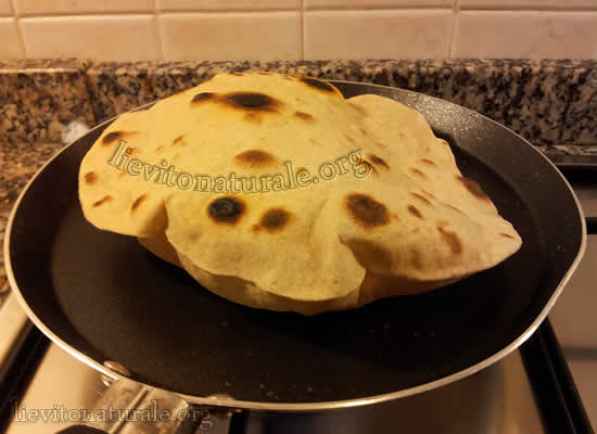 pane arabo