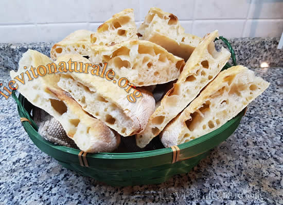 fette di pizza alla romana